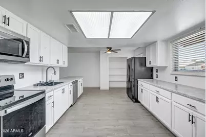 8813 W Turney Avenue, Phoenix, AZ 85037 - Photo 14