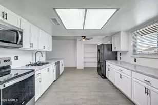 8813 W Turney Ave, Phoenix, AZ 85037 - Photo 14
