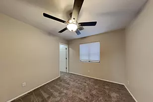 7218 S 37th Dr, Phoenix, AZ 85041 - Photo 8