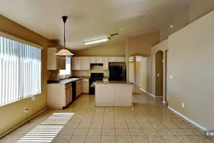 16631 North 23rd Pl, Phoenix, AZ 85022 - Photo 6