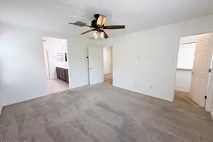5728 W Raymond St, Phoenix, AZ 85043 - Photo 4