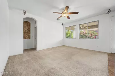 8801 W Palmaire Avenue, Glendale, AZ 85305 - Photo 8