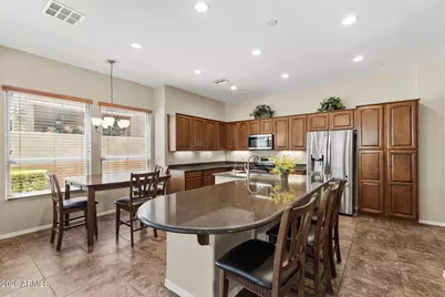 13047 W Plum Road, Peoria, AZ 85383 - Photo 6