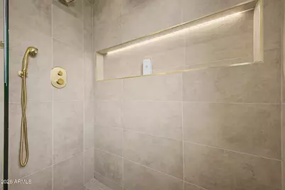 8008 E Whitton Avenue, Scottsdale, AZ 85251 - Photo 18