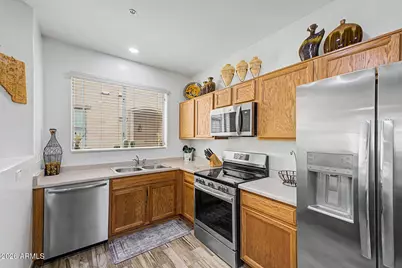 1438 N 80th Lane, Phoenix, AZ 85043 - Photo 10