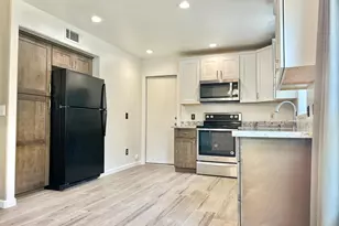 1034 W Redondo Dr, Gilbert, AZ 85233 - Photo 8