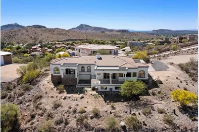 1823 E Windrose Drive, Phoenix, AZ 85022 - Photo 1
