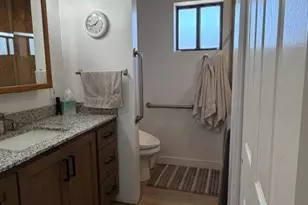 20445 North 21st St, Phoenix, AZ 85024 - Photo 16