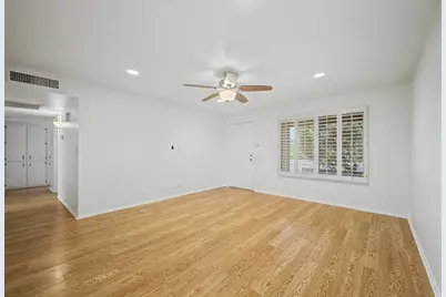 12222 N 49th Avenue, Glendale, AZ 85304 - Photo 8