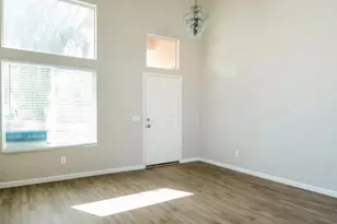 8614 W Echo Ln, Peoria, AZ 85345 - Photo 4