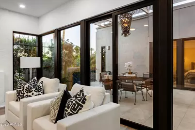 5642 N Scottsdale Road, Paradise Valley, AZ 85253 - Photo 14