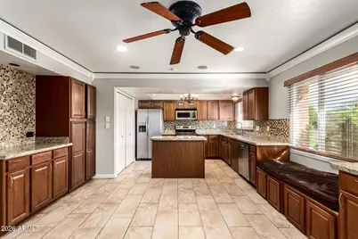 8564 E McDonald Drive, Scottsdale, AZ 85250 - Photo 6