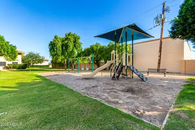 8564 E McDonald Drive, Scottsdale, AZ 85250 - Photo 26