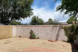 9225 N 47th Dr, Glendale, AZ 85302 - Photo 20