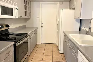 9225 N 47th Dr, Glendale, AZ 85302 - Photo 6