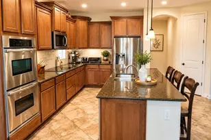 3863 S Whitman Circle, Mesa, AZ 85212 - Photo 8