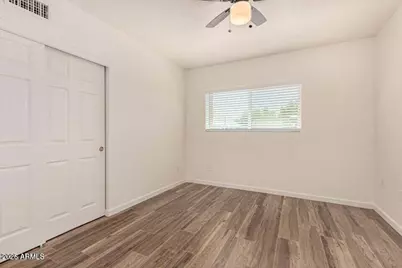 5926 W Rose Lane, Glendale, AZ 85301 - Photo 6