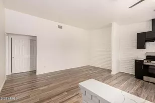 5938 W Rose Ln, Glendale, AZ 85301 - Photo 2