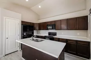 610 E Dee St, Avondale, AZ 85323 - Photo 10