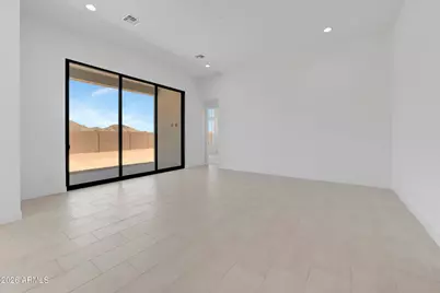 21648 W Devonshire Avenue, Buckeye, AZ 85396 - Photo 8