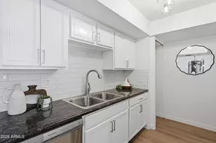 740 W Elm St, Phoenix, AZ 85013 - Photo 14