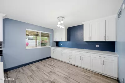 12039 N 60th Avenue, Glendale, AZ 85304 - Photo 8