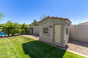7247 W Los Gatos Dr, Glendale, AZ 85310 - Photo 54