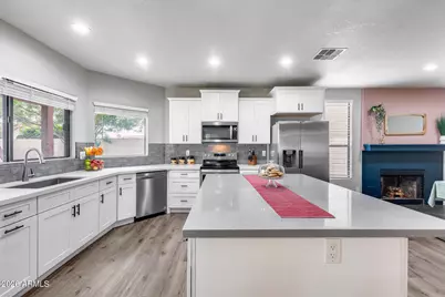 1042 W Newport Beach Drive, Gilbert, AZ 85233 - Photo 20