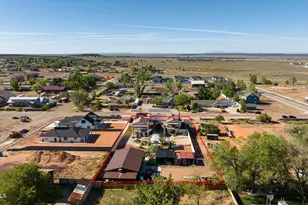 340 W Garden Ave, Colorado City, AZ 86021 - Photo 6
