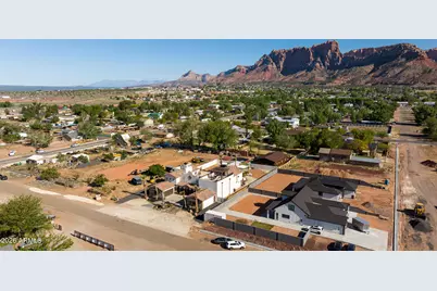 340 W Garden Avenue, Colorado City, AZ 86021 - Photo 4