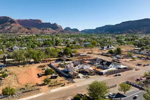 340 W Garden Ave, Colorado City, AZ 86021 - Photo 2