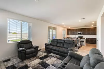 17056 W Red Bird Road, Surprise, AZ 85387 - Photo 8