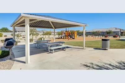 17056 W Red Bird Road, Surprise, AZ 85387 - Photo 24