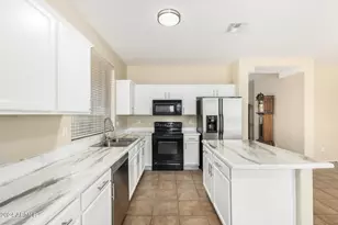 13383 S 175th Ave, Goodyear, AZ 85338 - Photo 10