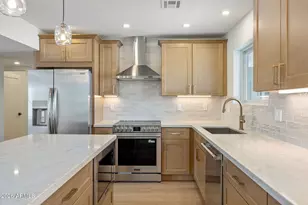 3616 E Wethersfield Rd, Phoenix, AZ 85032 - Photo 8