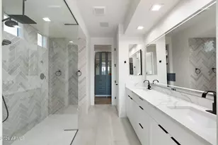 21112 N 60th Pl, Phoenix, AZ 85054 - Photo 18
