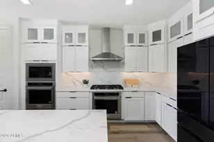 21112 N 60th Pl, Phoenix, AZ 85054 - Photo 8