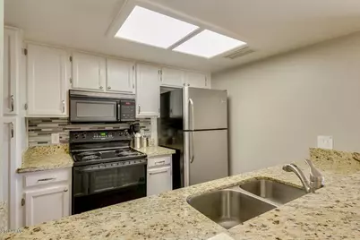 9315 W Morrow Drive, Peoria, AZ 85382 - Photo 2