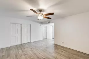 5352 W Port Au Prince Ln, Glendale, AZ 85306 - Photo 32