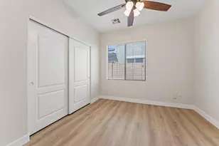 18024 W Maui Ln, Surprise, AZ 85388 - Photo 22