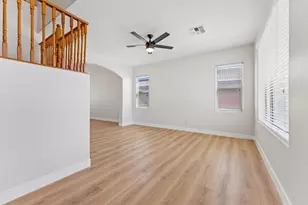 18024 W Maui Ln, Surprise, AZ 85388 - Photo 8