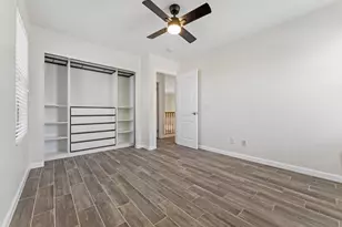 18024 W Maui Ln, Surprise, AZ 85388 - Photo 34