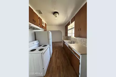 9439 N 6th Avenue, Phoenix, AZ 85021 - Photo 6