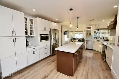 201 W Pershing Avenue, Phoenix, AZ 85029 - Photo 6
