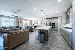 24730 N 106th Ln, Peoria, AZ 85383 - Photo 4