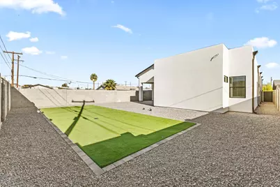 2009 E Don Carlos Avenue, Tempe, AZ 85281 - Photo 86
