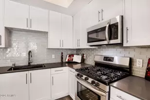 7300 E Earll Dr, Scottsdale, AZ 85251 - Photo 8