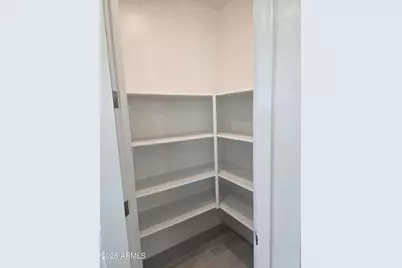 9734 S 11th Place S, Phoenix, AZ 85042 - Photo 8