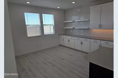 9734 S 11th Place S, Phoenix, AZ 85042 - Photo 12