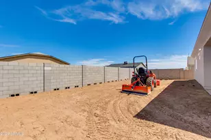 32001 N Poplar St, Wittmann, AZ 85361 - Photo 42